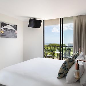One-Bedroom Apartment Esplanade View
